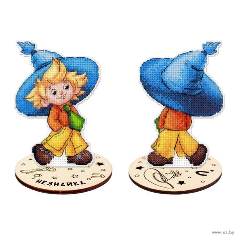 Набор для вышивания на пластиковой канве "Незнайка с подставкой" (90х130 мм) — фото, картинка
